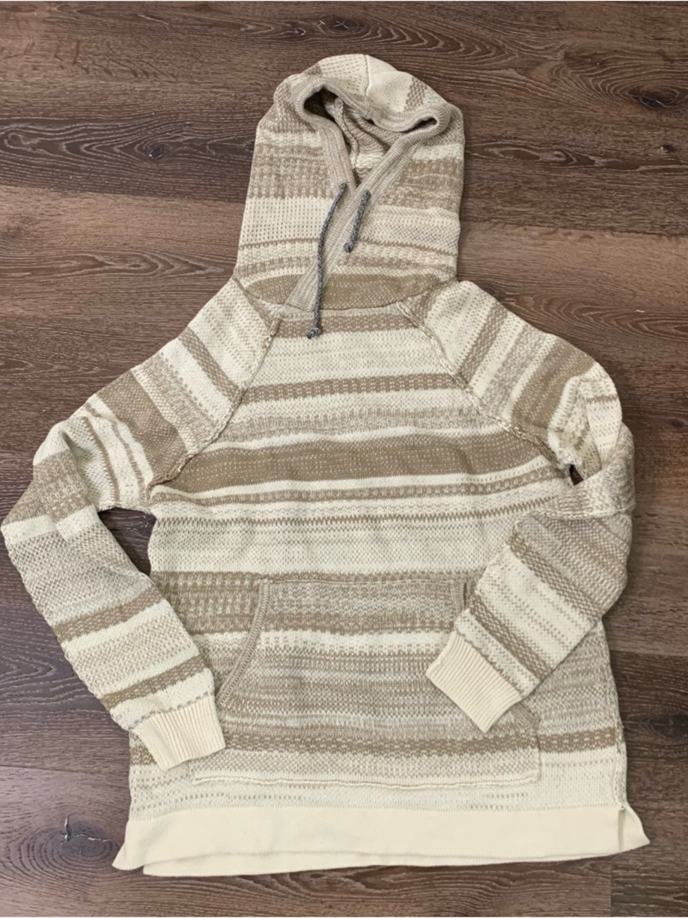 Urban outfitters men’s brown knit hoodie S NWT